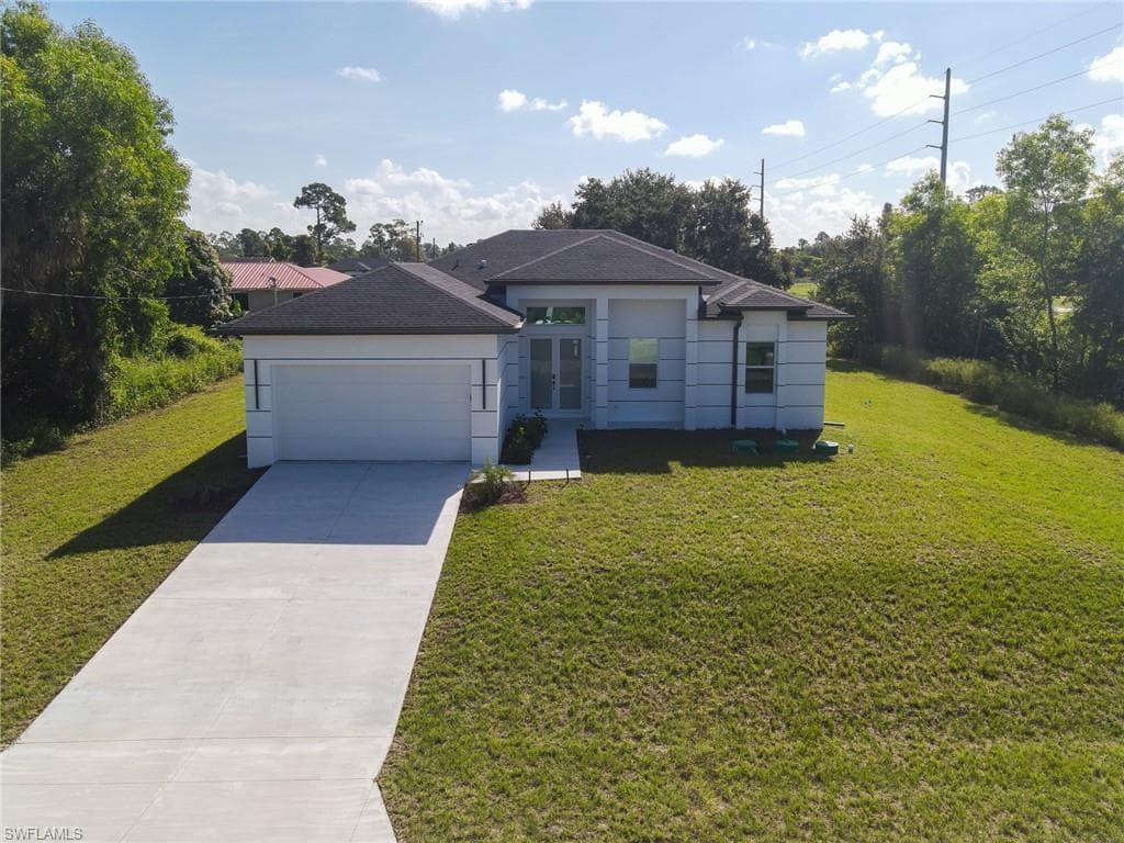 100 Denis AVE N LEHIGH ACRES, FL 33971