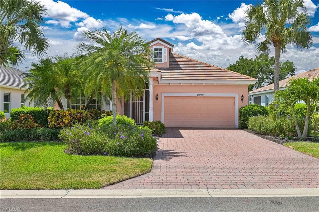 15289 Yellow Wood DR ALVA, FL 33920