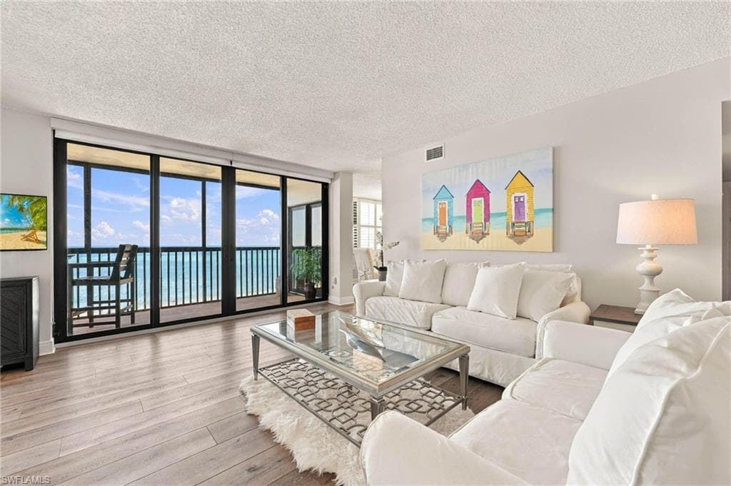 9375 Gulf Shore DR 501 NAPLES, FL 34108