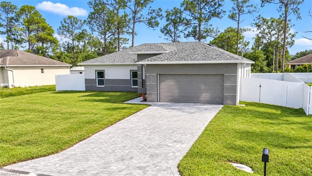 728 Carbon ST E LEHIGH ACRES, FL 33974