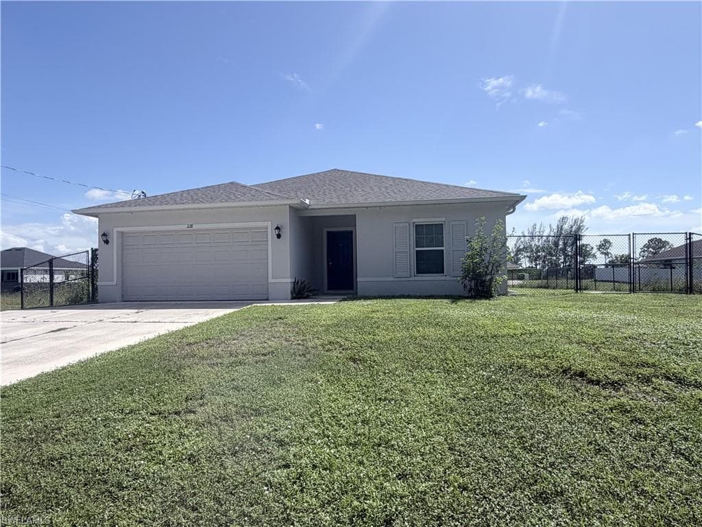 328 Jacaranda PKWY E CAPE CORAL, FL 33909