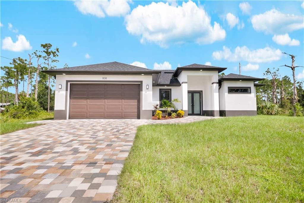 808 Willard AVE LEHIGH ACRES, FL 33972