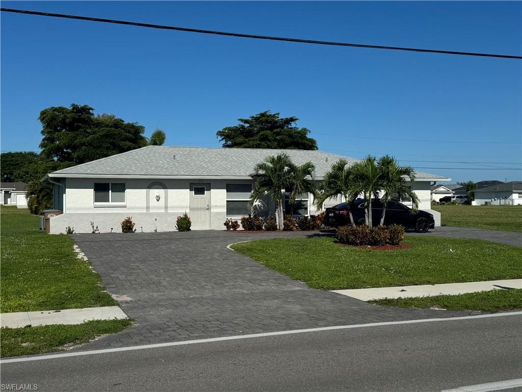 806-808 Andalusia BLVD CAPE CORAL, FL 33909