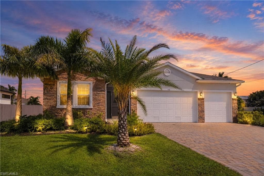 113 SW 33rd PL CAPE CORAL, FL 33991