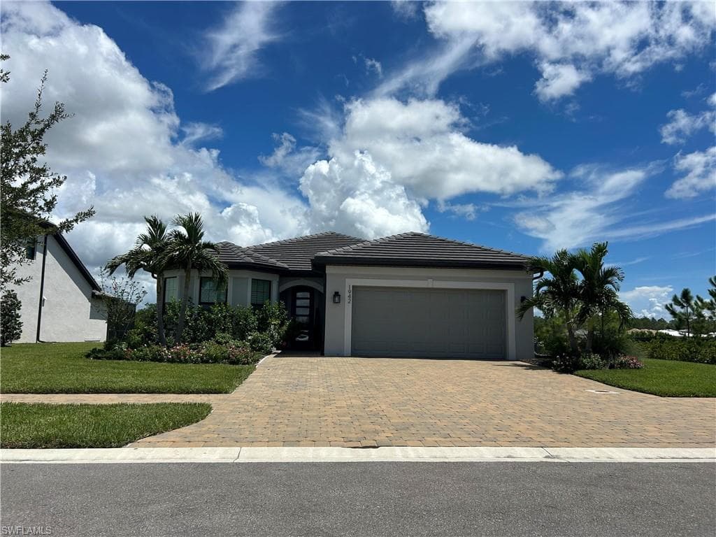 1942 Fresno AVE NAPLES, FL 34120