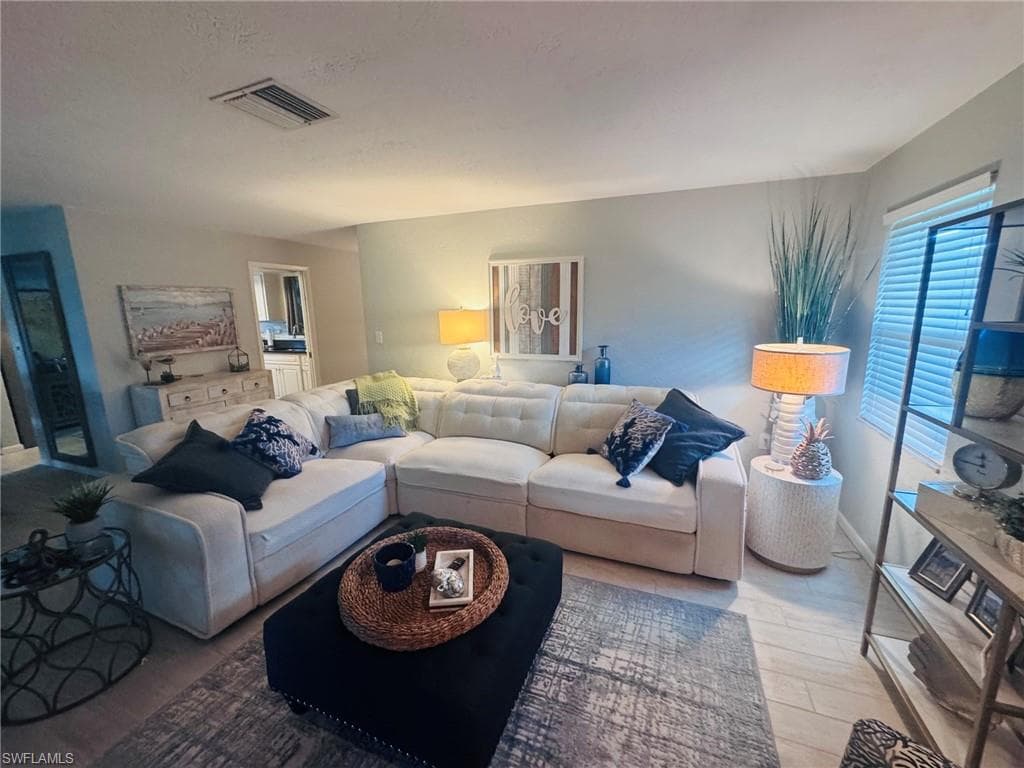 5598 Boynton LN FORT MYERS, FL 33919