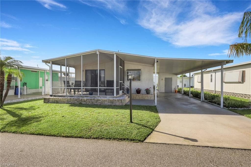 3390 Galaxy WAY NORTH FORT MYERS, FL 33903