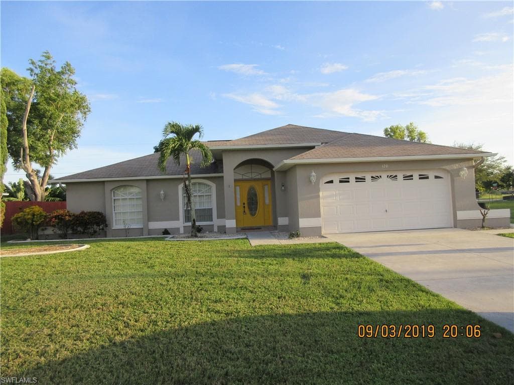 120 SE 27th TER CAPE CORAL, FL 33904