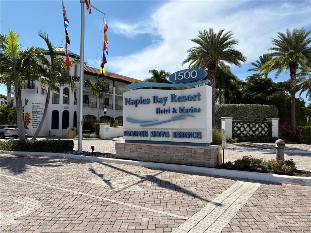 1500 5th AVE S NAPLES, FL 34102