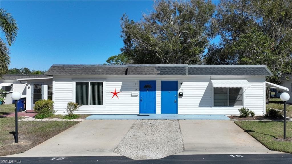 13 Hamlin CT LEHIGH ACRES, FL 33936