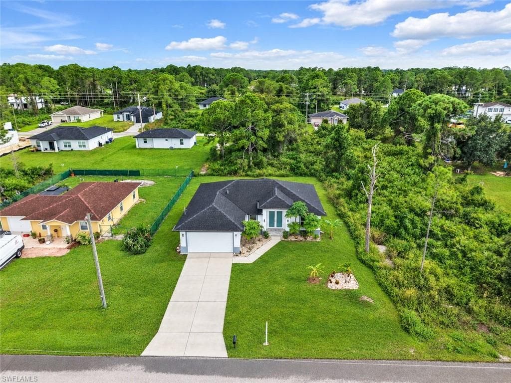 3511 69th ST W LEHIGH ACRES, FL 33971