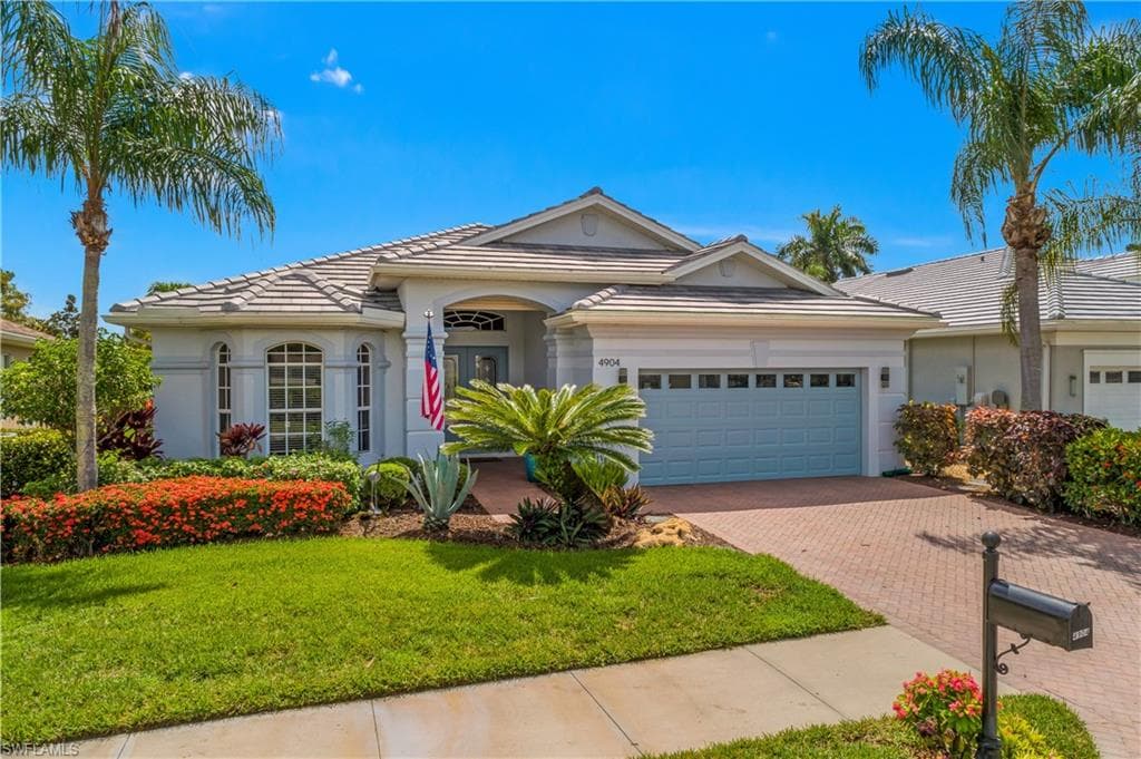 4904 Sedgewood LN NAPLES, FL 34112
