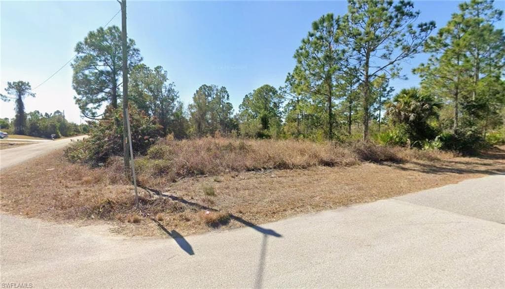 12 E 11th ST LEHIGH ACRES, FL 33972