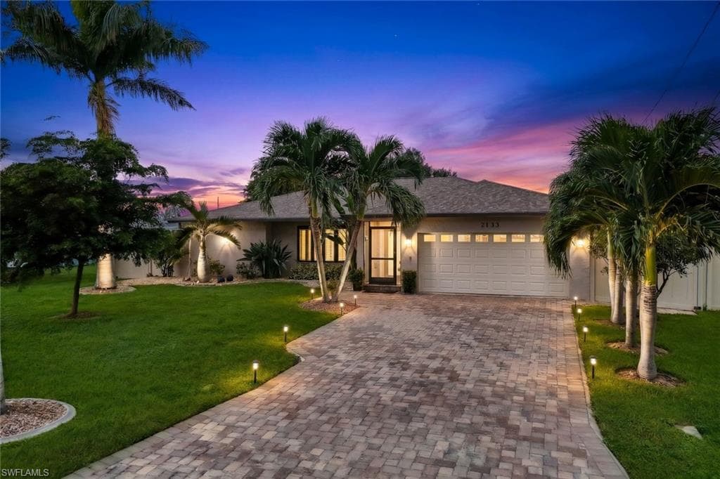 2133 SW 40th TER CAPE CORAL, FL 33914