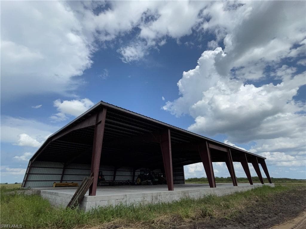 1016 Goodno RD LABELLE, FL 33935