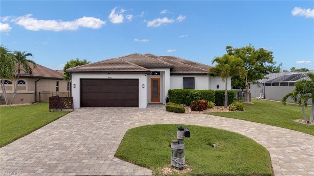 4550 SE 6th CT CAPE CORAL, FL 33904