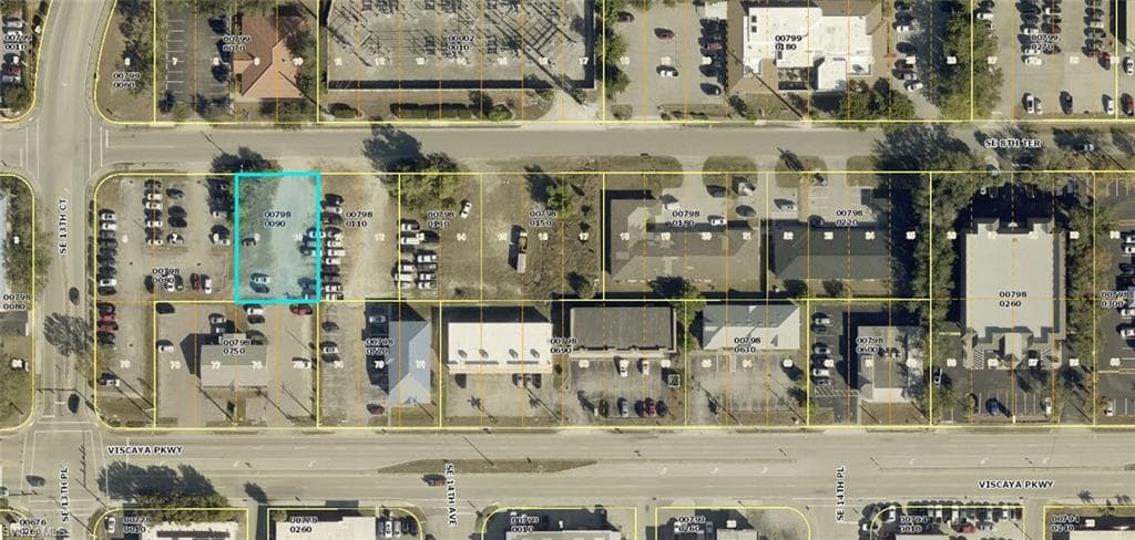 1318 SE 8th TER CAPE CORAL, FL 33990