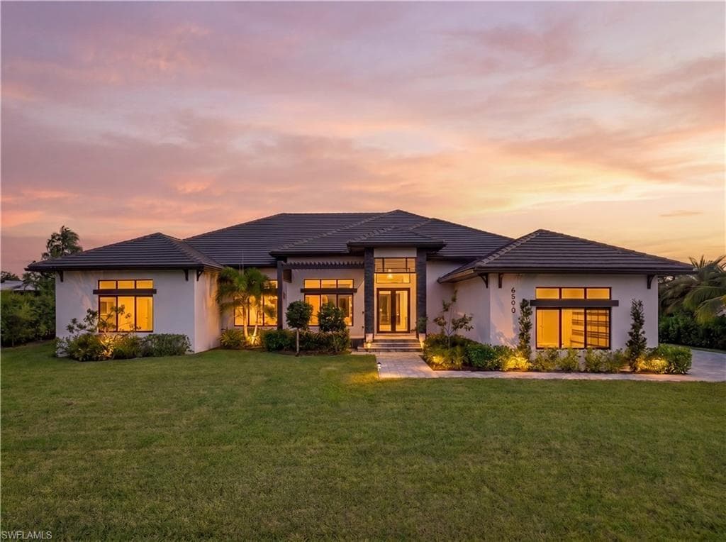 6590 Trail BLVD NAPLES, FL 34108