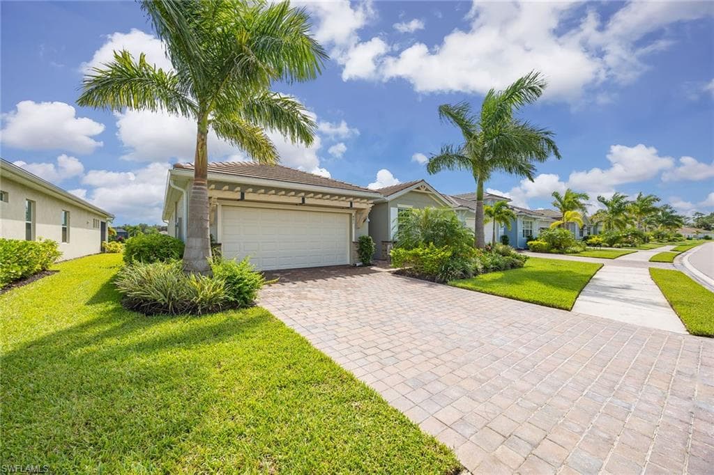 491 Polihale WAY NAPLES, FL 34114