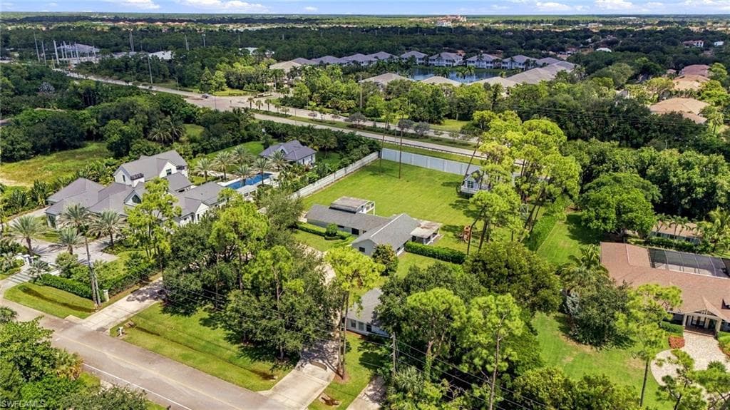 620 Hickory RD NAPLES, FL 34108