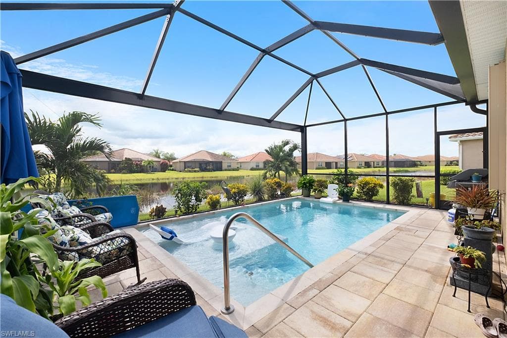 2034 Tamarron LN NAPLES, FL 34120