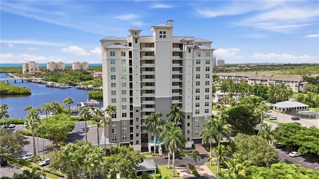 430 Cove Tower DR 501 NAPLES, FL 34110
