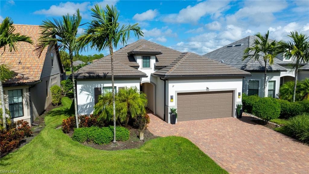 7564 Winding Cypress DR NAPLES, FL 34114