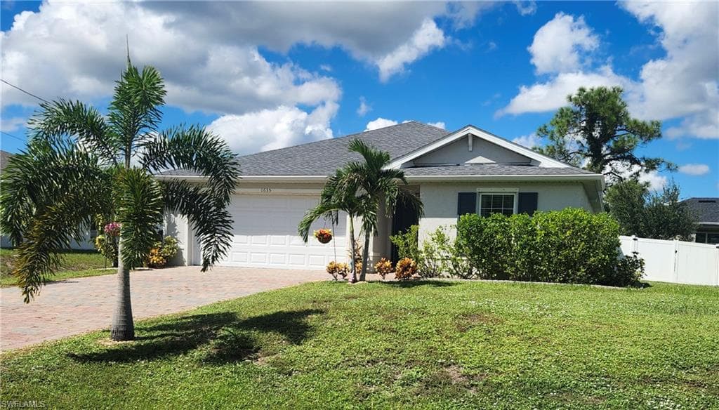1635 NE 33rd ST CAPE CORAL, FL 33909
