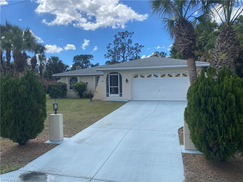 407 Plumosa AVE LEHIGH ACRES, FL 33972
