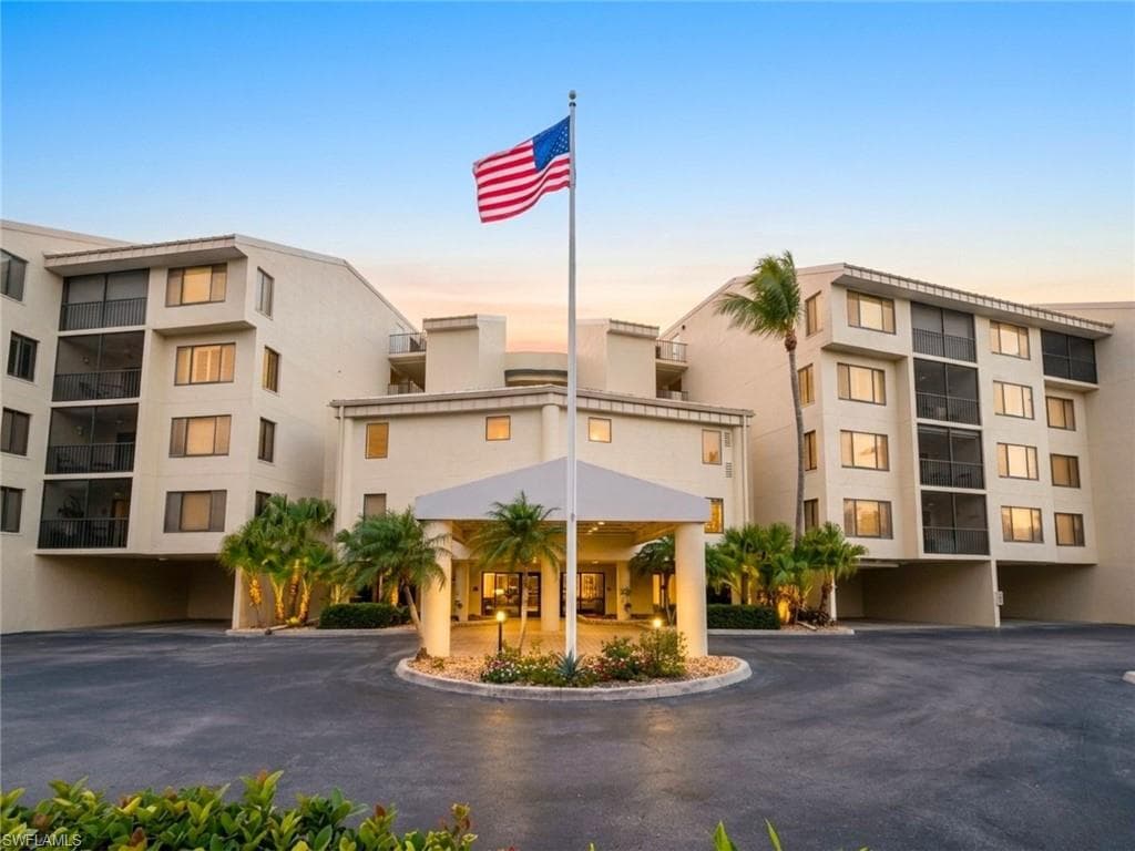 7327 Estero BLVD 100 FORT MYERS BEACH, FL 33931