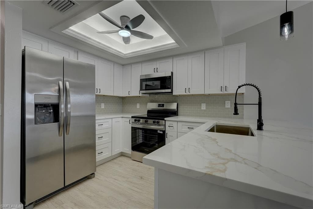 804 Mohawk PKWY 105 CAPE CORAL, FL 33914