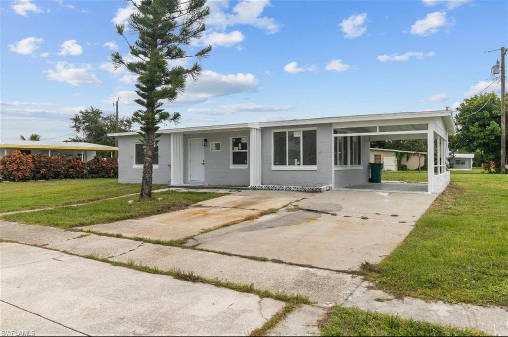 2352 Ednor ST PORT CHARLOTTE, FL 33952