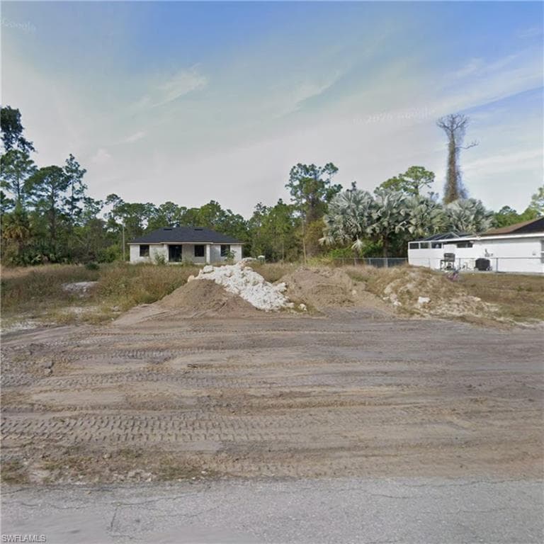 186 Beckley DR LEHIGH ACRES, FL 33974