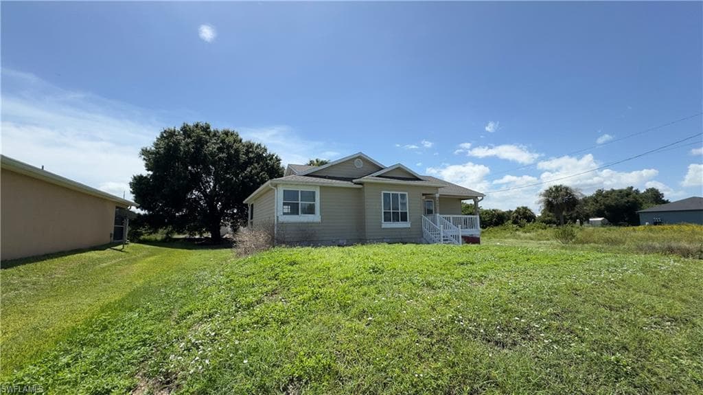 824 Frederick Reid ST E LEHIGH ACRES, FL 33974
