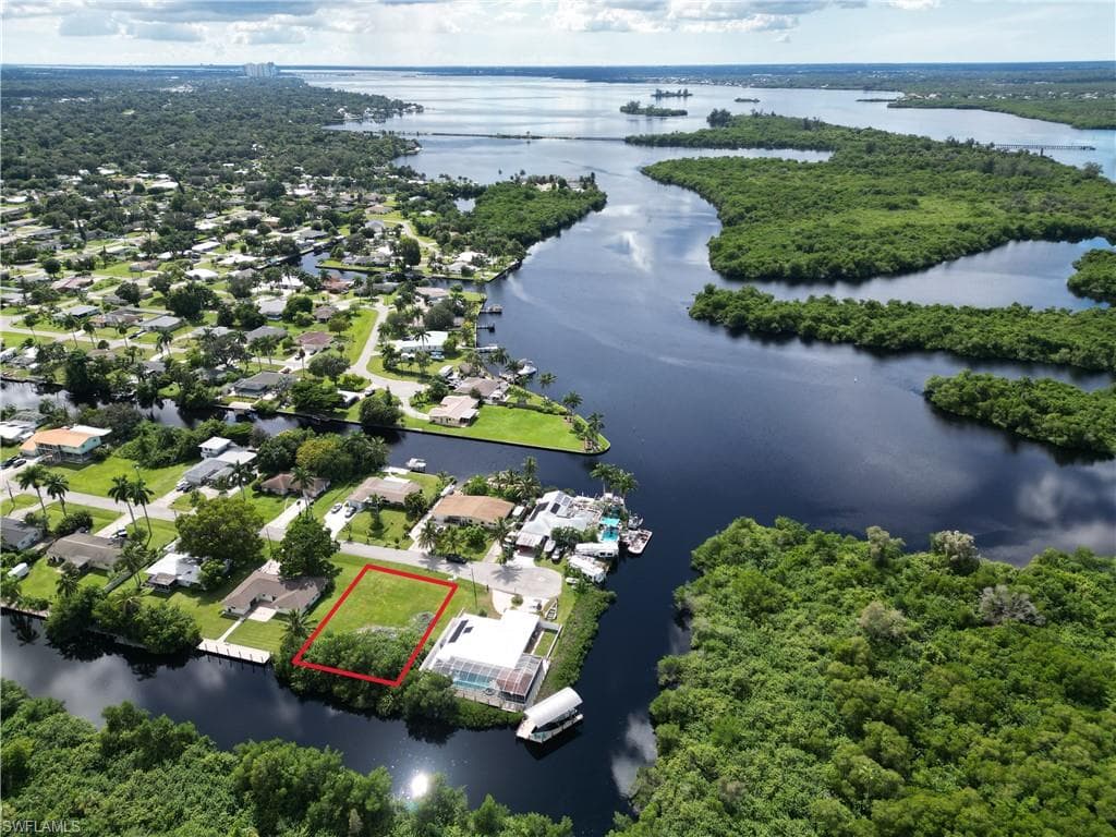 354 Morse PLZ FORT MYERS, FL 33905