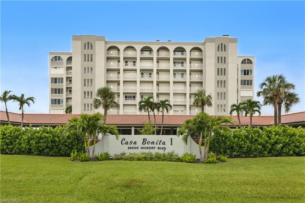 26000 Hickory BLVD 204 BONITA SPRINGS, FL 34134