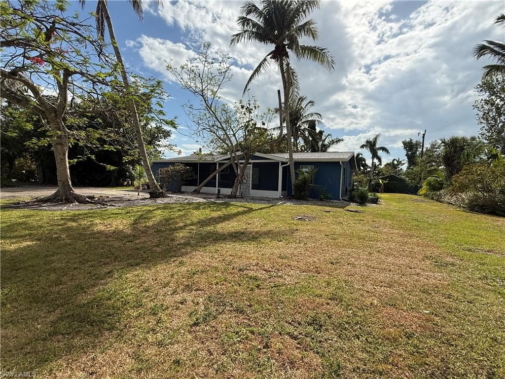 10899 Russell RD BOKEELIA, FL 33922