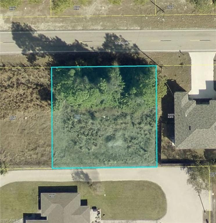 1611 12th ST LEHIGH ACRES, FL 33972