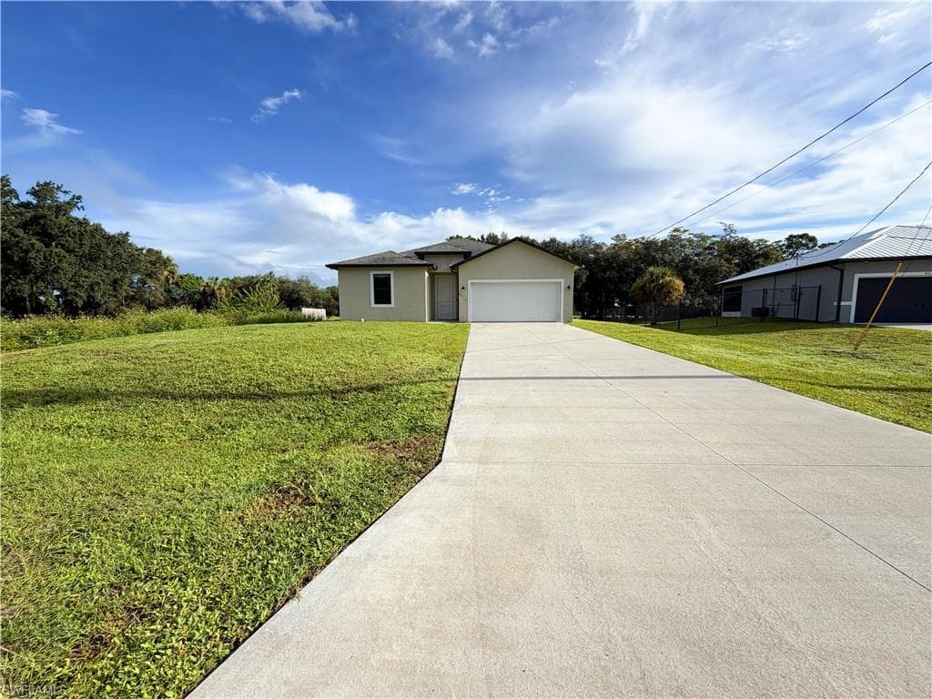 8014 Spice CT LABELLE, FL 33935