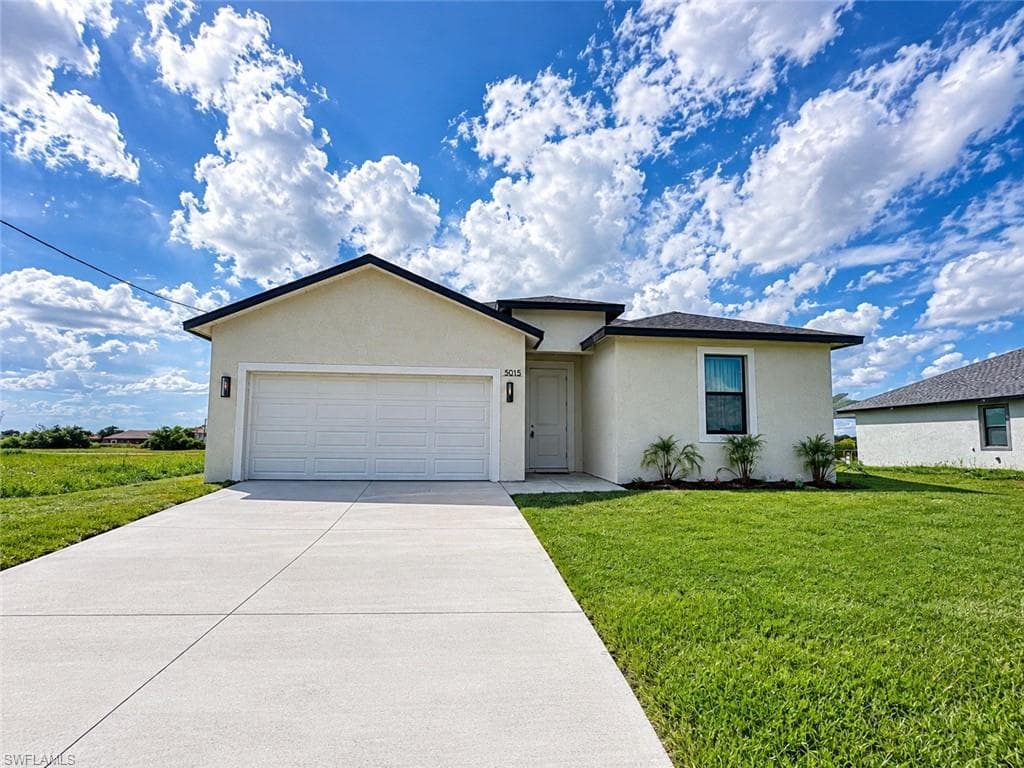 9015 Largo CIR LABELLE, FL 33935