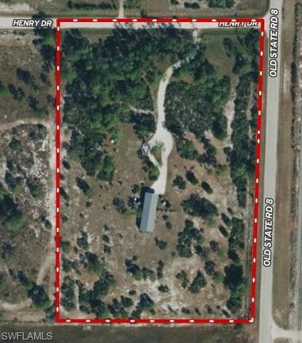 10 Henry DR VENUS, FL 33960