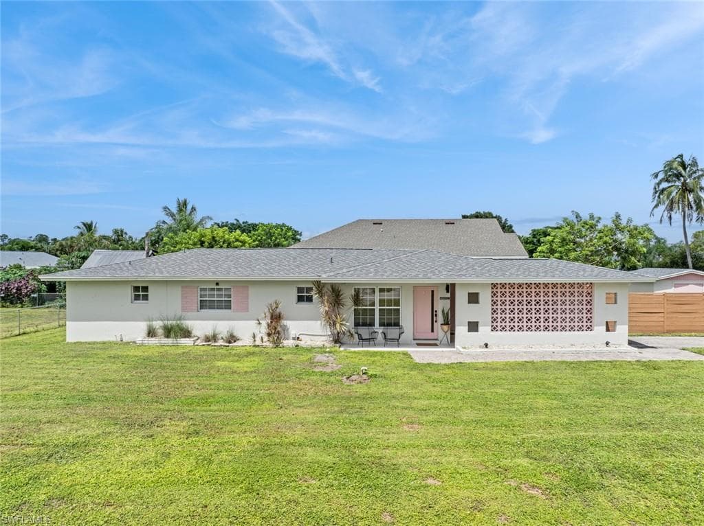 8071 San Carlos BLVD FORT MYERS, FL 33967