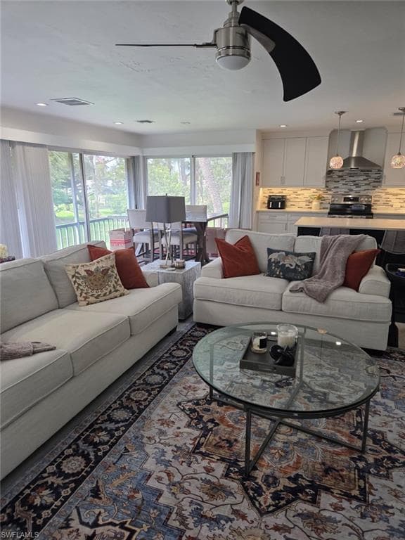 1549 Sandpiper ST 88 NAPLES, FL 34102