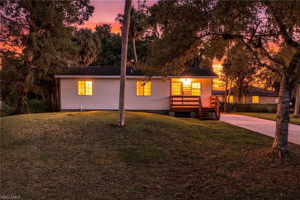 3711 Teakwood ST FORT MYERS, FL 33905