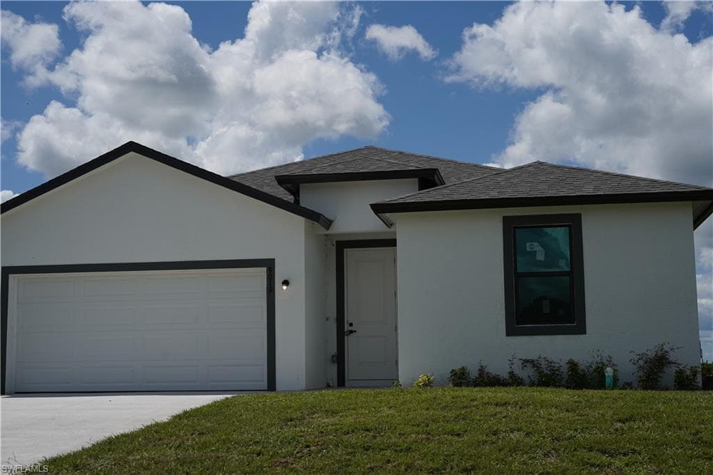 605 Greenbriar BLVD LEHIGH ACRES, FL 33972