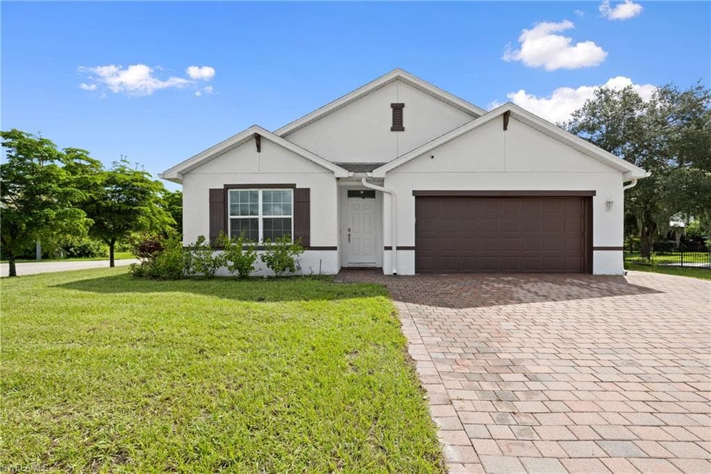 2261 Webster RD ALVA, FL 33920