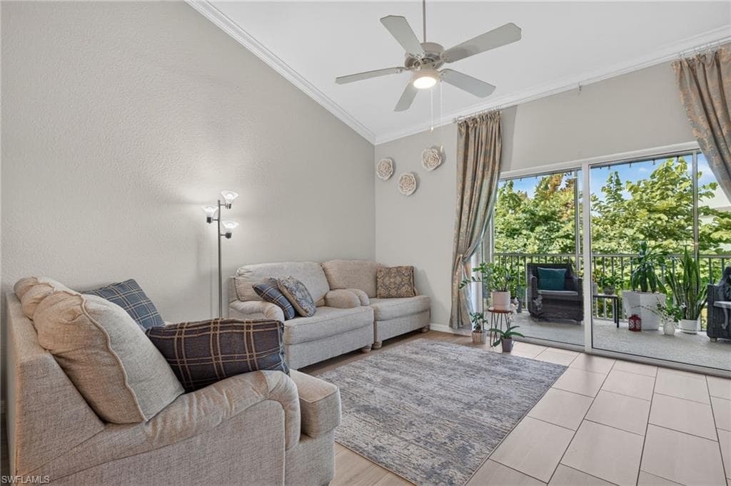 1149 Winding Pines CIR 206 CAPE CORAL, FL 33909