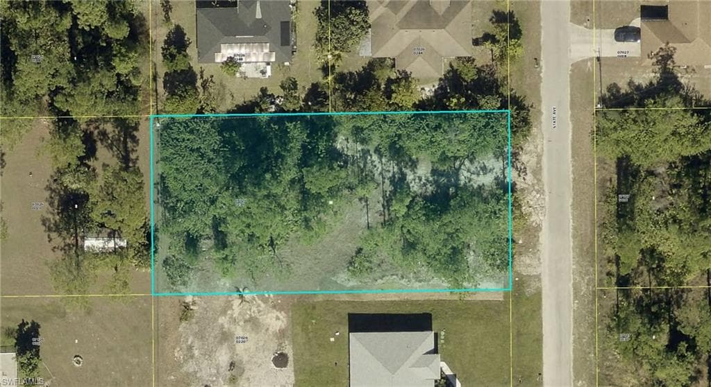 921 State AVE LEHIGH ACRES, FL 33972