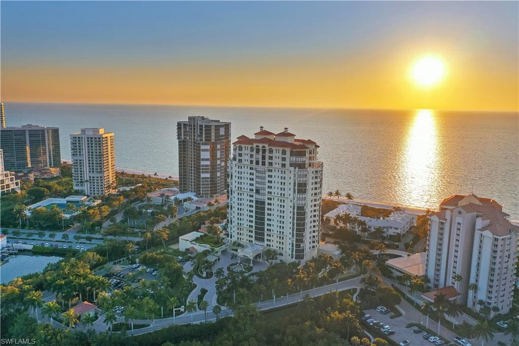 81 Seagate DR 1503 NAPLES, FL 34103