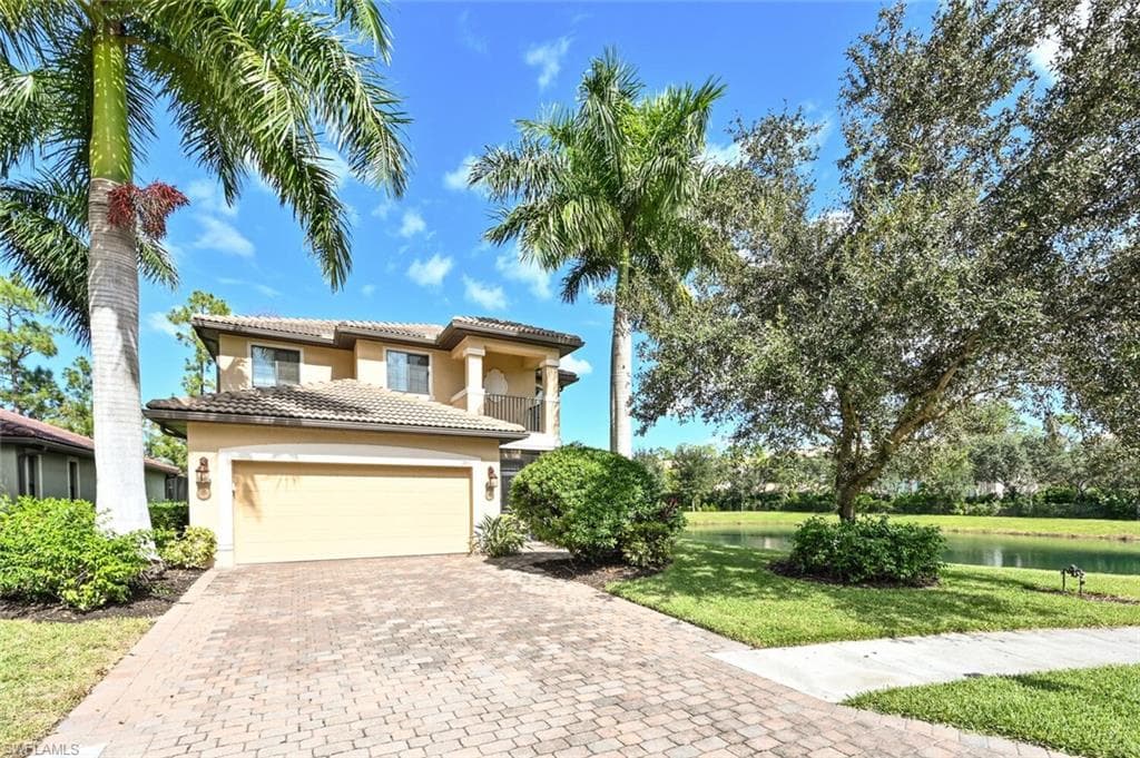 7851 Bucks Run DR NAPLES, FL 34120